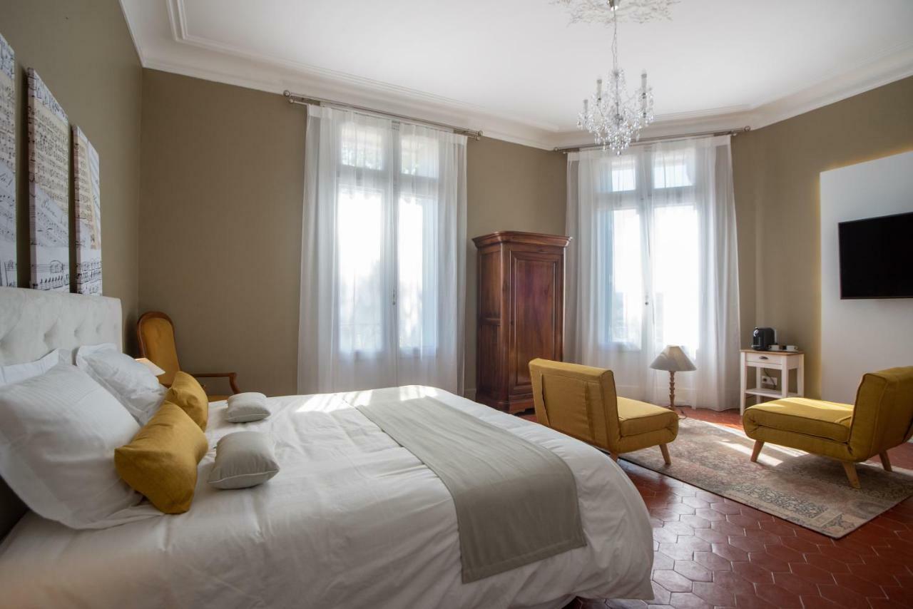 La Domitia - Maison D'Hotes, Massages & Bien-Etre Montbazin Exterior photo